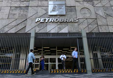 Governo envia à Petrobras lista com seis indicados para o Conselho Administrativo