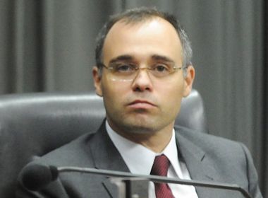 AGU pede operações policiais nas universidades para coibir ‘viés ideológico’ de professores