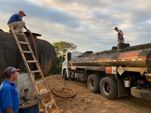 Prefeitura de Itapetinga recebe insumos para operar a usina de asfalto