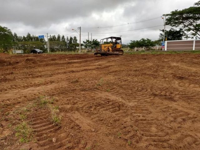 Itapetinga: Começa a construção do Assaí com serviço de terraplenagem