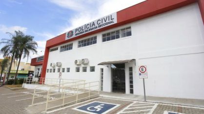 Criança mata padrasto com facada para proteger mãe e irmão de agressão