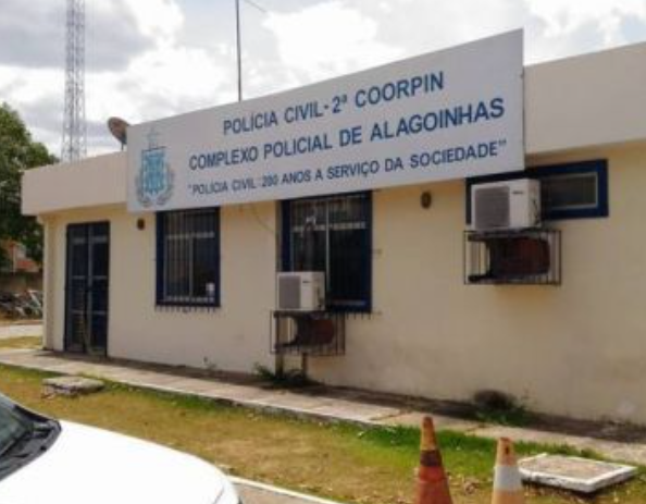 Na Bahia Reserva da PM é morto a facadas por homens encapuzados em sua própria residência