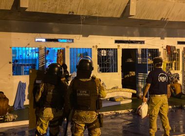 Operação que combate PCC cumpre mandados na Bahia e em mais 9 estados