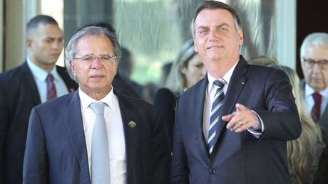 Jair Bolsonaro confirma aval para Paulo Guedes discutir nova CPMF