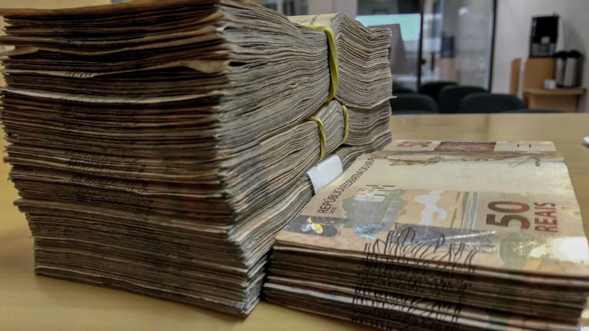 Polícia apreende passaporte e R$ 470 mil na casa de Nego do Borel no Rio