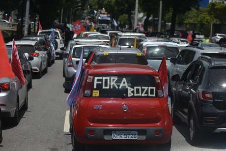 Carreatas tomam ruas do País por impeachment de Bolsonaro