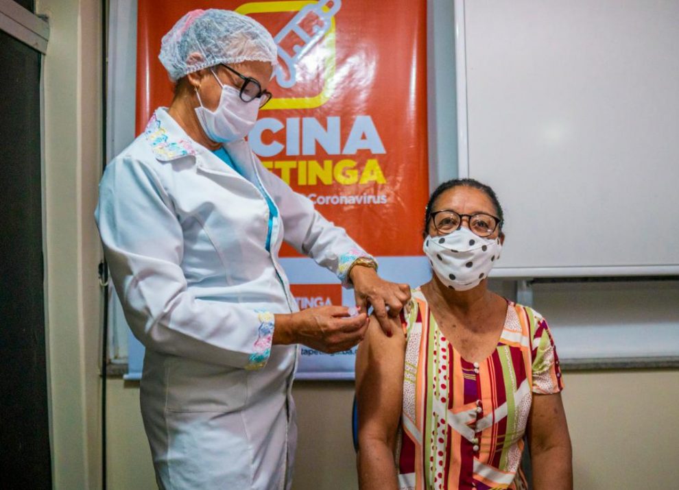 Itapetinga inicia vacinação contra a Covid
