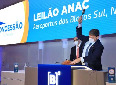 Governo arrecada R$ 3,3 bilhões em leilão de concessão de aeroportos