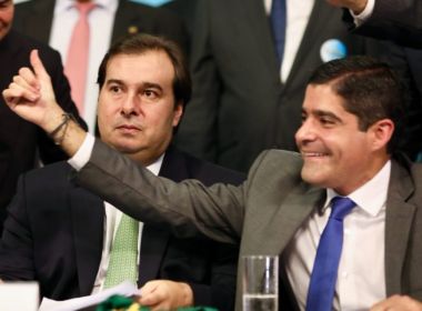 Bancada do DEM na Câmara pede expulsão de Rodrigo Maia após ofensas a ACM Neto