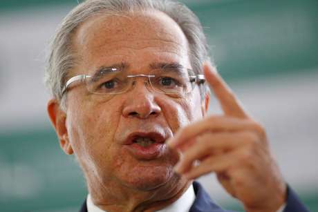 Guedes sobre aumento da luz: “Não adianta ficar chorando”