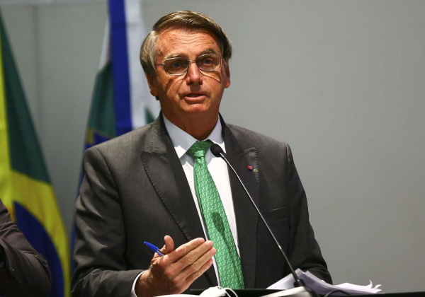 Governo bate recorde de pagamento de emendas em 2021, aponta jornal