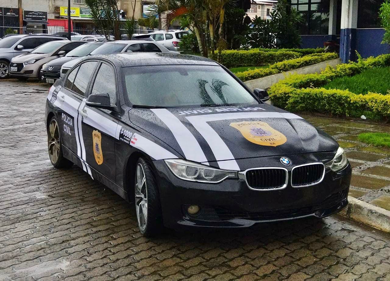 BMW apreendida do tráfico de drogas vira viatura da polícia civil  em vitória da conquista