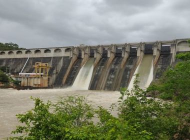 Jequié: Rui alerta para risco de barragem ‘sangrar’ após volume de água subir