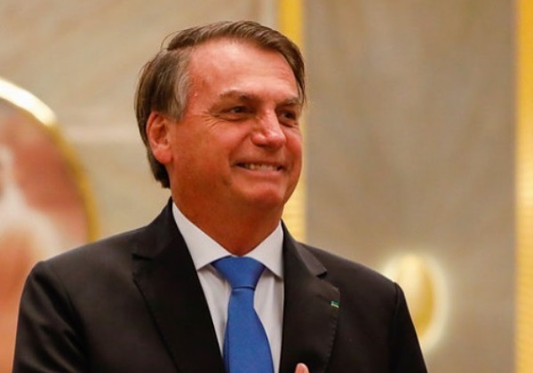 Bolsonaro ataca acordo entre WhatsApp e TSE para eleições