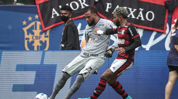 Atlético-MG vence Flamengo nos pênaltis e conquista a Supercopa do Brasil