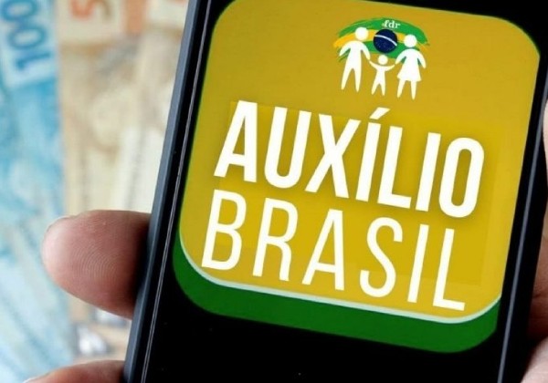 Auxílio Brasil já tem 2,78 milhões de famílias na fila e demanda aumenta