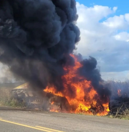 Vítimas Perderam a Vida Carbonizadas Na Rodovia BA-263 Itapetinga/ Itororó