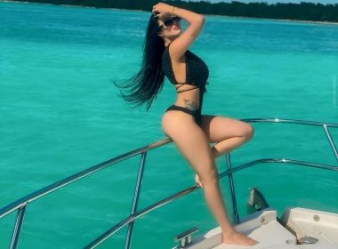 Justiça concede prisão domiciliar à influencer suspeita de chefiar facção criminosa