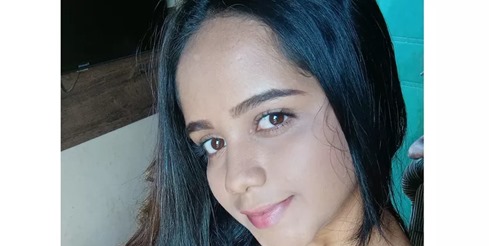 Jovem é morta em bar enquanto comemorava o próprio aniversário na Bahia; namorado é suspeito