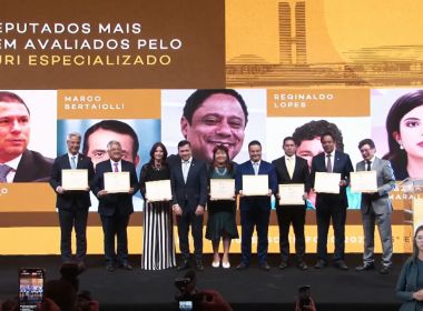 Parlamentares baianos são premiados no Congresso em Foco