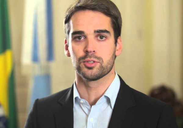 Assim como ACM Neto, Eduardo Leite adota neutralidade na disputa presidencial