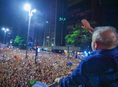 Lula deve deixar taxação de livros de lado e melhorar diálogo com setor editorial
