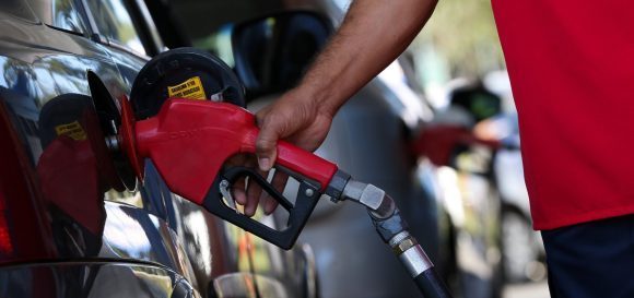 Gestão Lula sinaliza aos EUA que acabará com isenção na taxa de importação do etanol