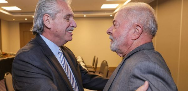 Lula se reúne hoje com presidente argentino e cita parceria antiga