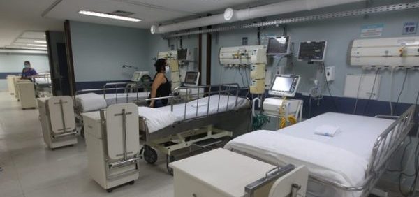 Justiça determina recontratação de mais de 1.700 médicos cubanos