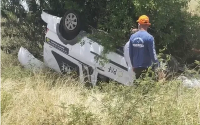 Carro funerário capota em rodovia na Bahia a caminho de hospital para buscar corpo