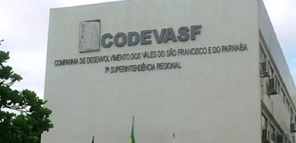 Deputados bolsonaristas negociam cargos no governo Lula