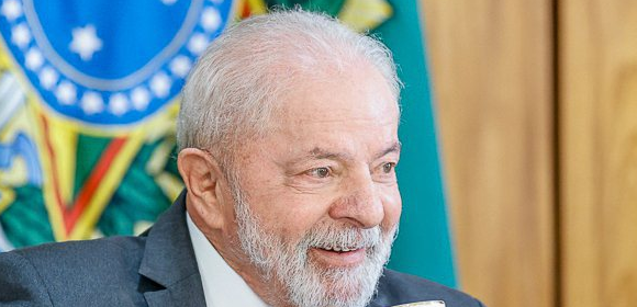 Ator da Globo xinga cantor famoso após crítica ao presidente Lula: “burro”