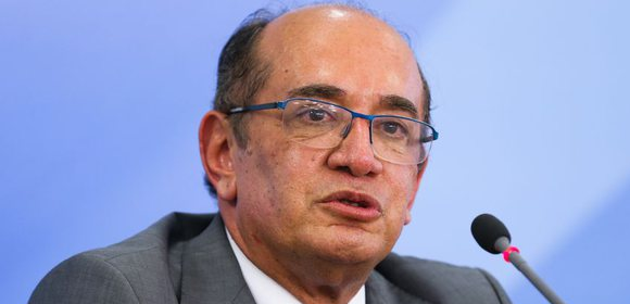 “Acabem com as férias de dois meses”, sugere Gilmar Mendes