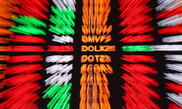 Na nona alta seguida, bolsa supera os 150 mil pontos pela primeira vez na História