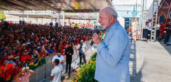 Amazônia deve gerar riqueza ao povo, e não ser um santuário, diz Lula
