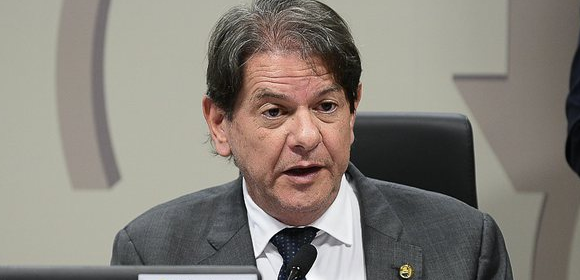 Cid Gomes sinaliza saída do PDT aos colegas do Senado; saiba o motivo