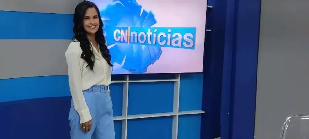 Jornalista Elaine Cristina Santos, da TV Canção Nova, morre aos 38 anos; ela estava grávida