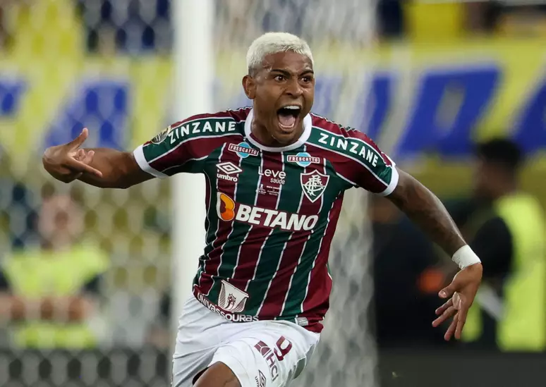 Fluminense vence o Boca Juniors com profecia de Diniz e conquista a Libertadores pela 1ª vez