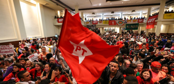 PT vai discutir tarifa zero para o transporte público com candidatos a prefeito