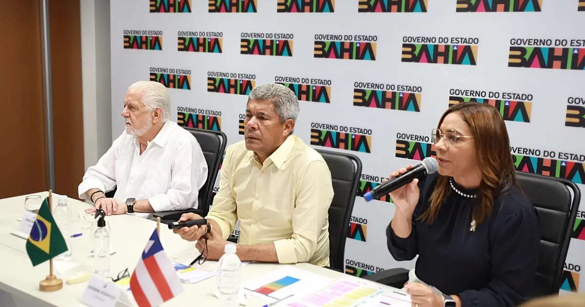 Jerônimo se reúne com prefeitos de municípios afetados pela dengue para intensificar ações de combate