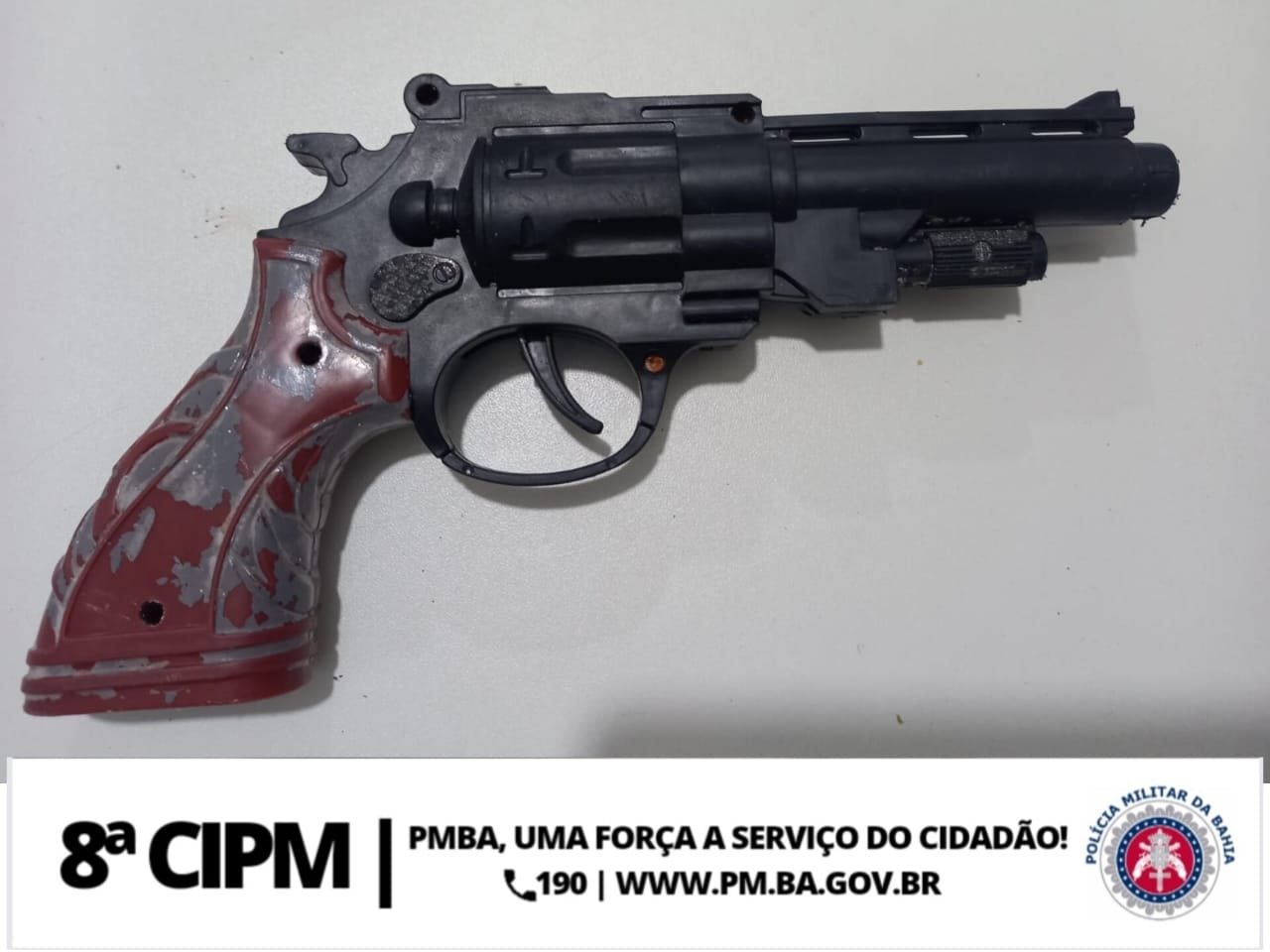 Itapetinga: Simulacro de Revólver é Apreendido Com Adolescente No Bairro Lunolândia