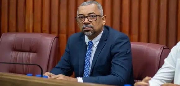 Vereador tem casa e carro atingidos por tiros em Madre de Deus