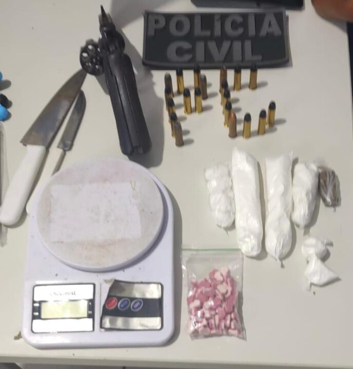 21ª COORPIN: Polícia Civil Prende Casal em Flagrante Por Tráfico de Drogas e Apreende Arma de Fogo em Itororó