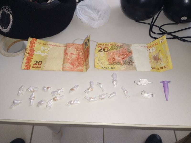 2º Pelotão da 8ª CIPM conduz Homem por Tráfico de drogas em Iguaí