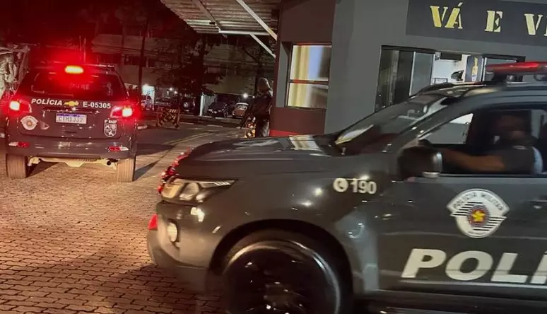 Operação contra grupo ligado ao PCC suspeito de fraudar licitações prende vereadores