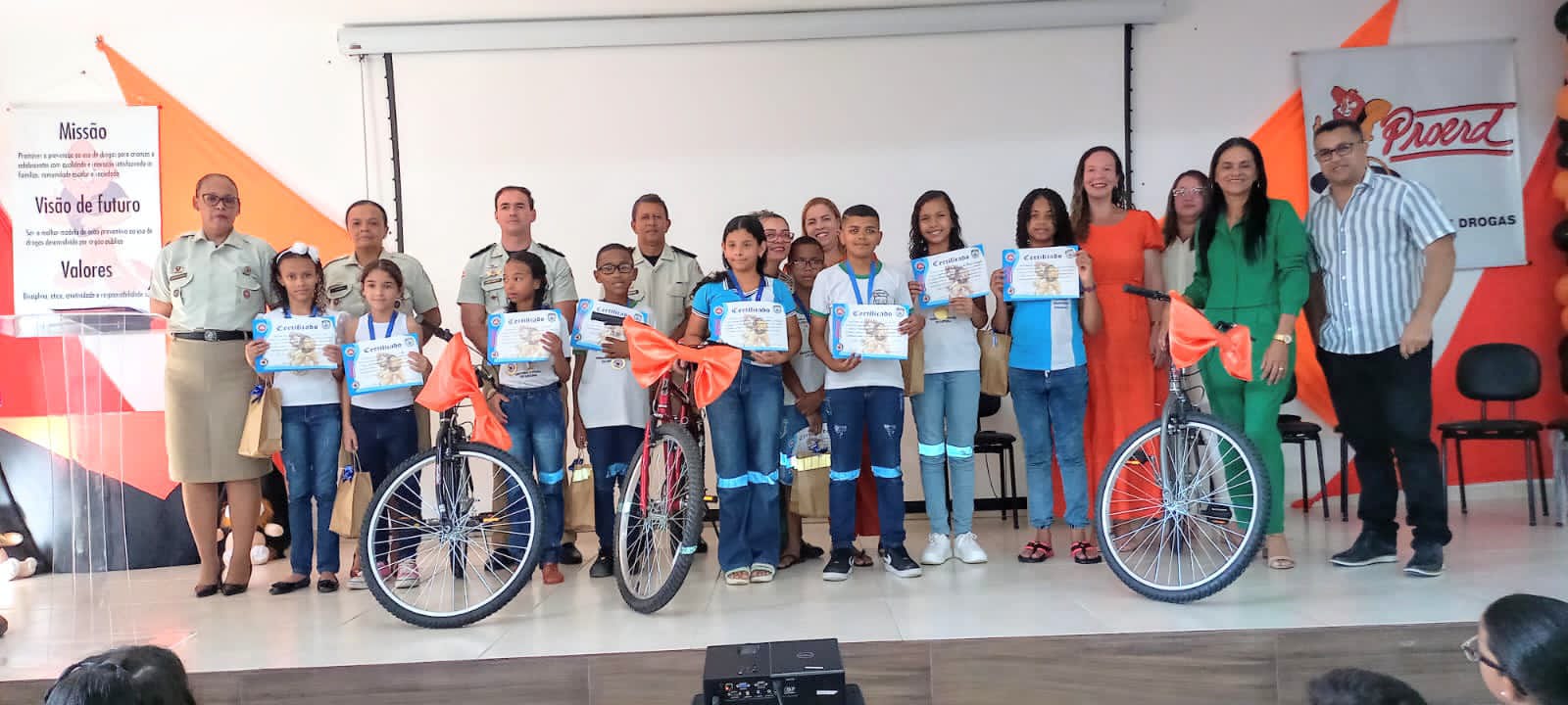 PROERD da 8ªCIPM forma 296 crianças em Nova Canaã