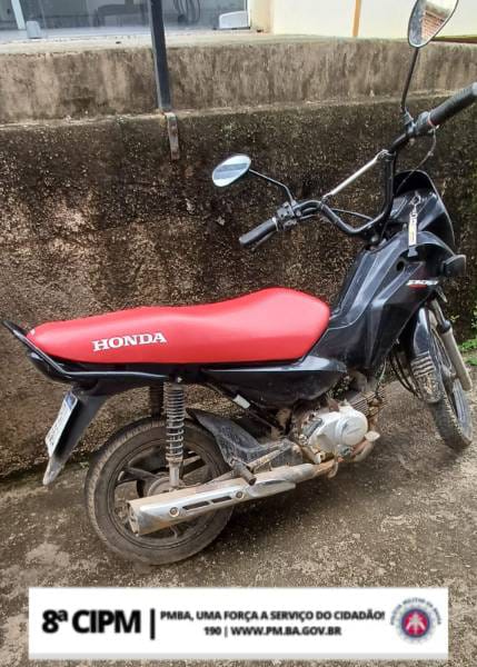 Iguaí: Moto com restrição de roubo/furto é apreendida por policiais da 8ª CIPM