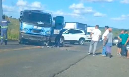 Acidente Envolvendo Três Veículos Deixa uma Vítima Fatal Próximo a Itapetinga