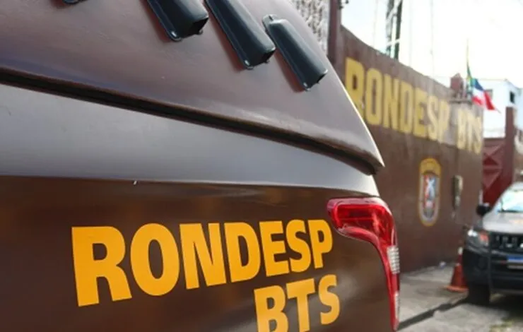 Policiais ocupam áreas do CV após dois PMs serem baleados em Salvador