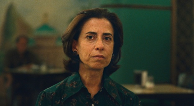 Fernanda Torres vence prêmio de melhor atriz no Satellite Awards